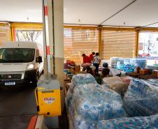 Doação no Corpo de Bombeiros de materiais e alimentos a vítimas das enchentes no Rio Grande do Sul.