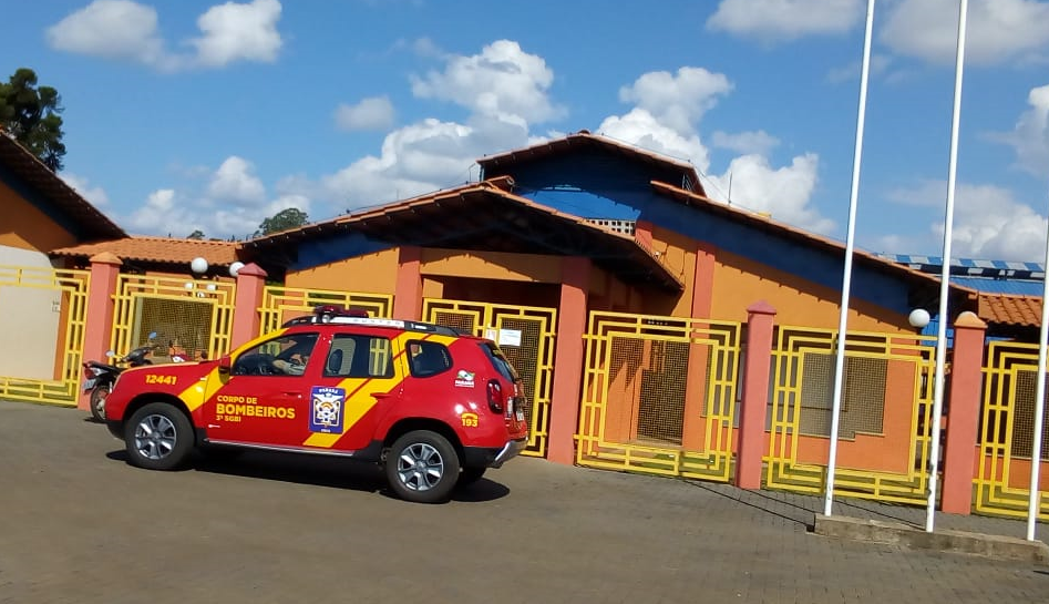 Fiscalização estabelecimento de ensino