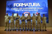 sargentos seguram certificado