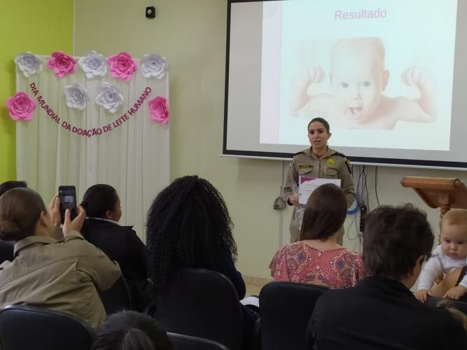 Projeto "Bombeiro Amigo da Criança" recebe homenagem.