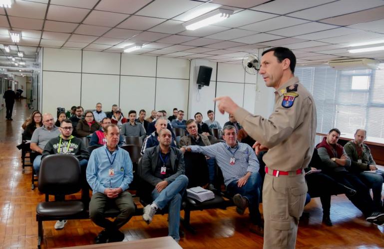 11 GB Realiza palestra para contadores sobre o Programa de Desburocratização dos Processos.jpg