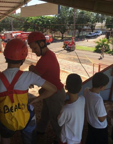 Atividades com crianças no 2º SGB