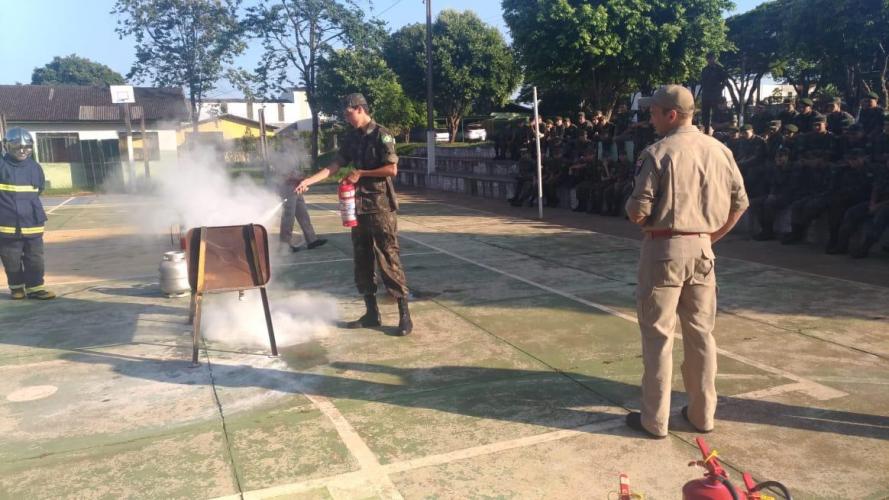Instrução de APH e Combate a Incêndios ao TG