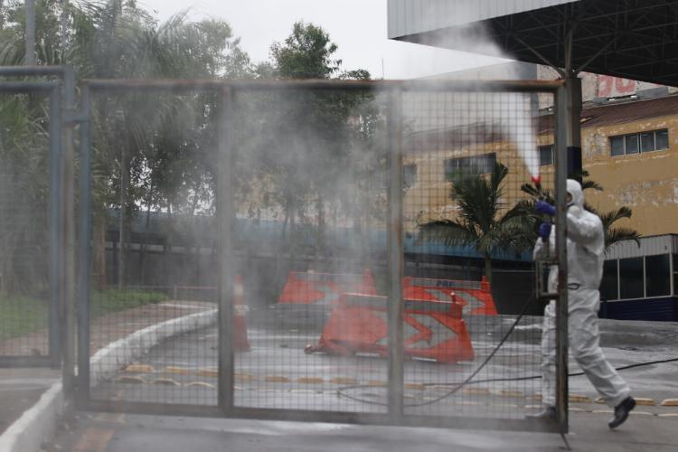 Desinfecção na aduana