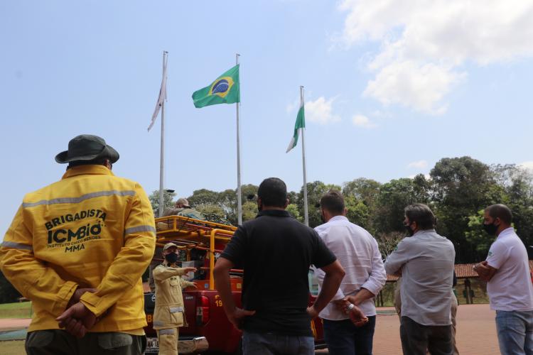 Houve demonstrações de materiais e equipamentos usados em incêndios florestais
