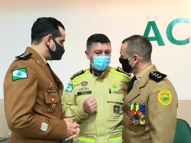 Foto solenidade de Passagem de Comando