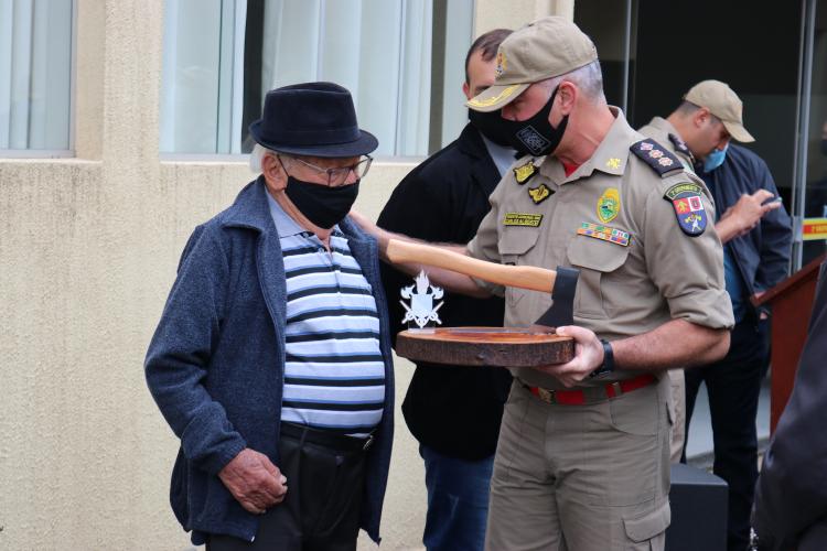 Sgt mais antigo do 2 GB