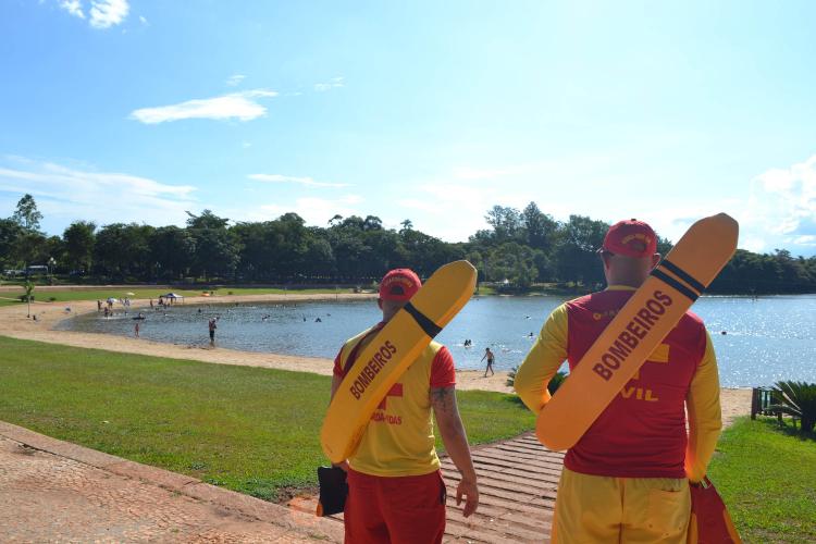 iscalização intensa do Corpo de Bombeiros leva tranquilidade e segurança à Costa Oeste - FOTO: SESP PARANÁ