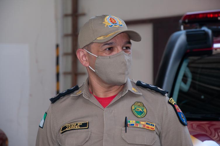 Solenidade e entrega de viatuas e equipamentos