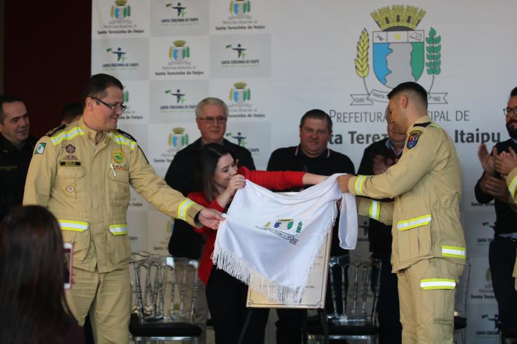 CORPO DE BOMBEIROS INAUGURA OBRAS NA REGIÃO OESTE DO PARANÁ