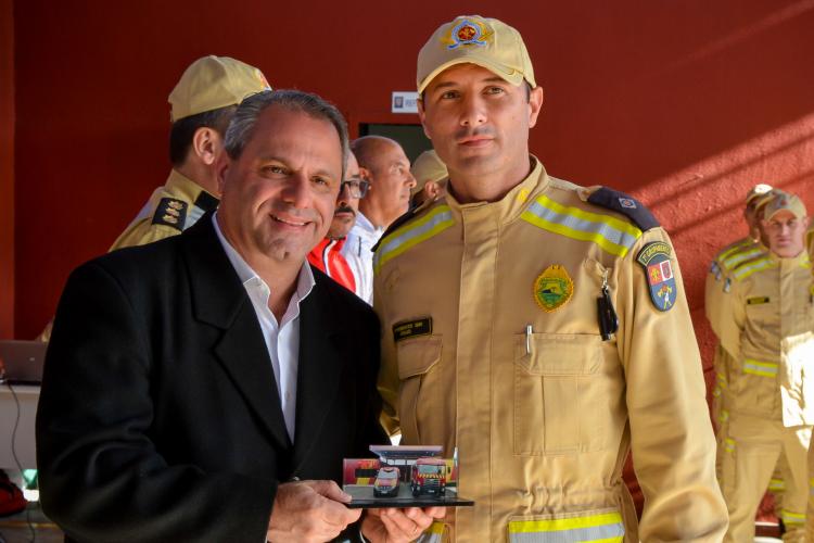 Entrega mimo Prefeito