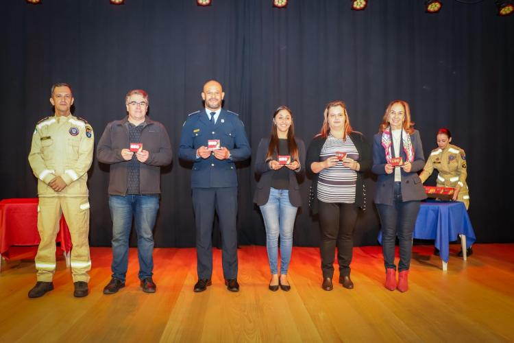 Comandante e autoridade municipal