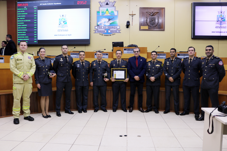 Homenagem Moção de Aplauso 9º GB