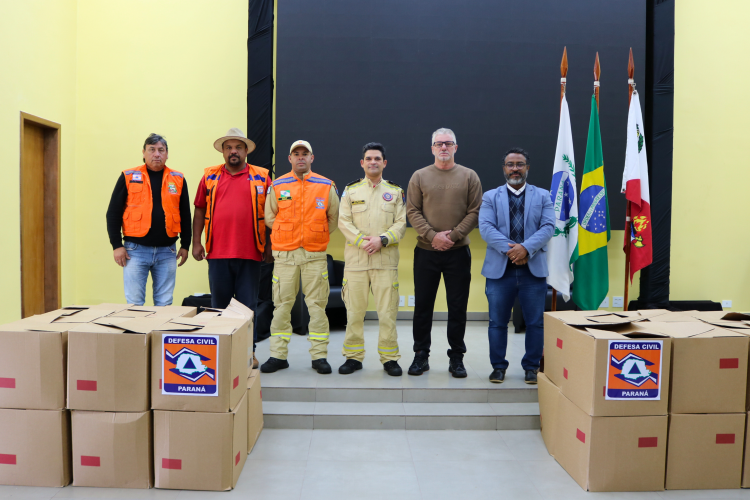 “Primeiras-Damas Unidas Contra a Dengue”