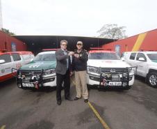 Governo entrega novos veículos para Siate e Samu no Paraná