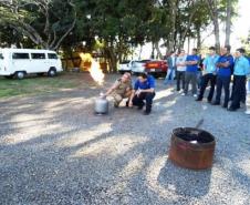 6° SGBI ministra instrução prática de combate a incêndios 
