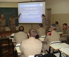 Bombeiros durante o treinamento