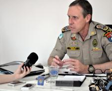 Entrevista com o comandante do Corpo de Bombeiros, coronel Simiano, sobre o aplicativo Bombeiros Paraná, que conta com dicas e alertas para os veranistas.Curitiba, 23/12/2016Foto: Corpo de Bombeiros