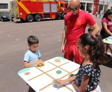 Bombeiros proporcionam Natal diferenciado para 150 crianças