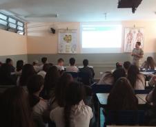 Em Apucarana, 11º Grupamento de Bombeiros realiza palestras sobre queimaduras. 