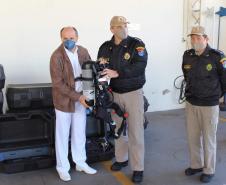 Doutor Batista entregando EPR