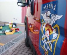 Logotipo na porta da ambulância