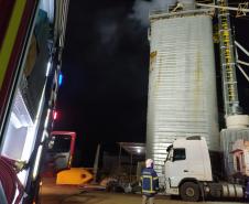 Incêndio secadora de grãos