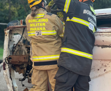 Bombeira do Paraná conclui curso de salvamento veicular em Goiás