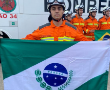 Bombeiro paranaense embarca para missão humanitária de combate a incêndios no Canadá