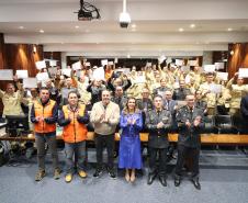 Homenagem aos bombeiros na Alep