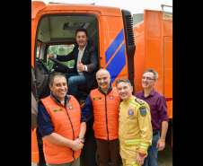 Entrega de equipamentos para a Defesa Civil e CBMPR.