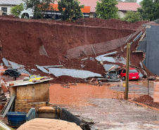 Estragos causados pelas fortes chuvas no Paraná em outubro de 2023.