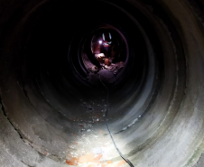 Bombeiros do Paraná passam por treinamento para a força-tarefa para resposta em desastres.