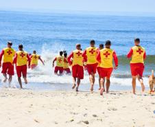 Formatura de guarda-vidas militares do Corpo de Bombeiros Militar do Paraná, 2024.