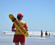 Guarda-Vidas atuando no Litoral do Paraná.
