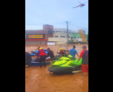 Bombeiros do Paraná em atuação no Rio Grande do Sul. Maio 2024.