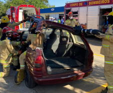 Simulado de atendimento de acidente de trânsito. Maio Amarelo 2024. Jacarezinho.