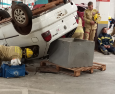Simulado de atendimento de trânsito em ação do Maio Amarelo. Maio 2024. Pato Branco.