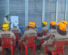 Curso do CBMPR para bombeiros do Acre sobre segurança em silos.
