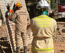 Curso do CBMPR para bombeiros do Acre sobre segurança em silos.