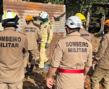 Curso do CBMPR para bombeiros do Acre sobre segurança em silos.