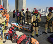 Rope Days 2024: equipe do CBMPR é vice-campeã de salvamento em altura.