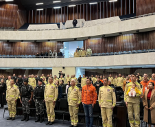 Homenagem da Alep para as forças de segurança que atuaram no Rio Grande do Sul em 2024.