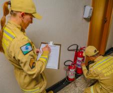Bombeiros orientam a população sobre emergências em casas noturnas, cinemas e teatros