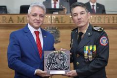 Coronel Vasco recebe título de Vulto Emérito de Curitiba na CMC