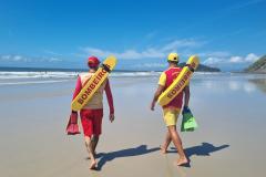 Bombeiros em ação na Ilha do Mel.