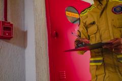 Bombeiros orientam a população sobre emergências em casas noturnas, cinemas e teatros