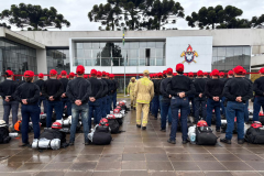 Recém-aprovados, cadetes iniciam preparação para reforçar o efetivo do Corpo de Bombeiros no Paraná