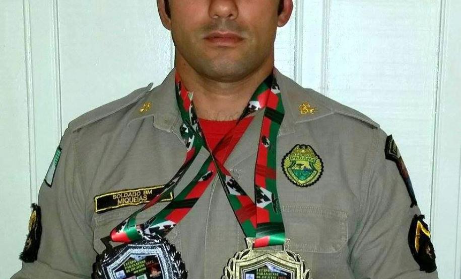 Prata e Bronze na 1ª Etapa Paranaense de Jiu-Jitsu