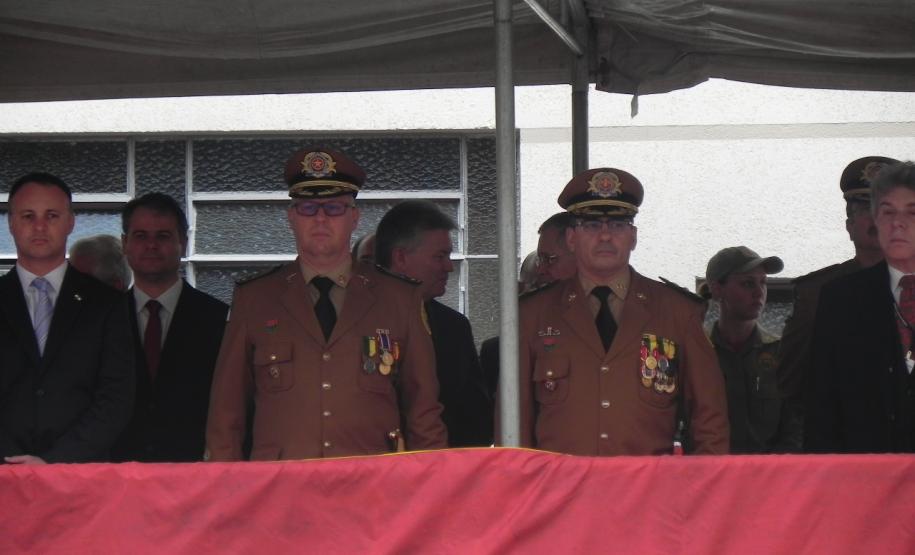 Dia Nacional do Bombeiro é comemorado com homenagens e entrega de medalhas em Curitiba Dia Nacional do Bombeiro é comemorado com homenagens e entrega de medalhas em Curitiba